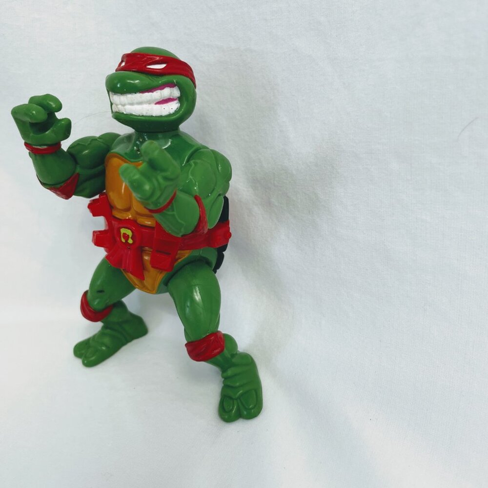 TMNT 1990s Raphael Storage Shell With Accessories - Picture 2 of 6